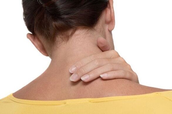 Mga palatandaan at sintomas ng osteochondrosis ng cervical spine
